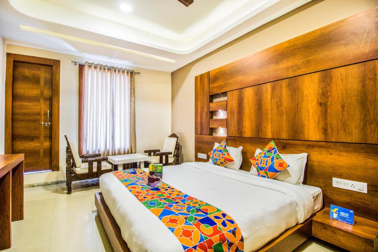 Fabhotel Damanis Ashok Nagar Udajpur Zewnętrze zdjęcie